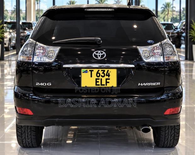 Toyota Harrier 2005 Black
