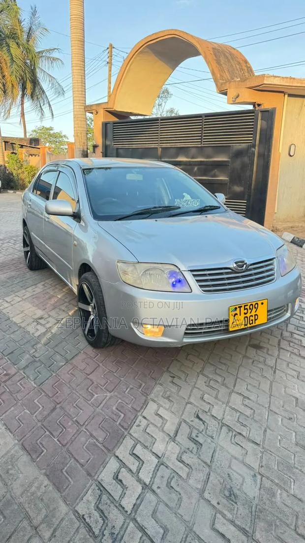 Toyota Corolla 2005 Silver
