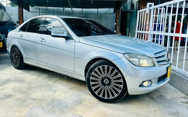 Mercedes-Benz C-Class 2007 Silver