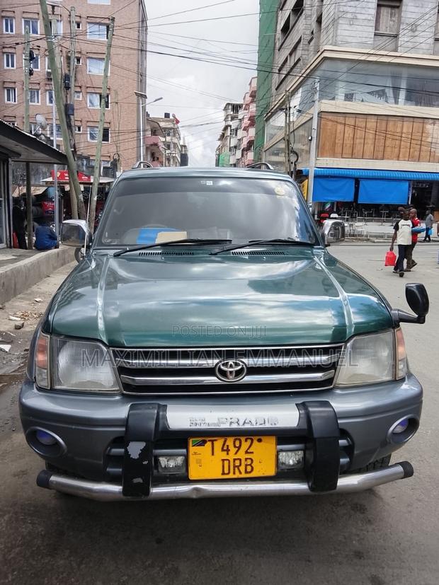 Toyota Land Cruiser Prado 2005 Green