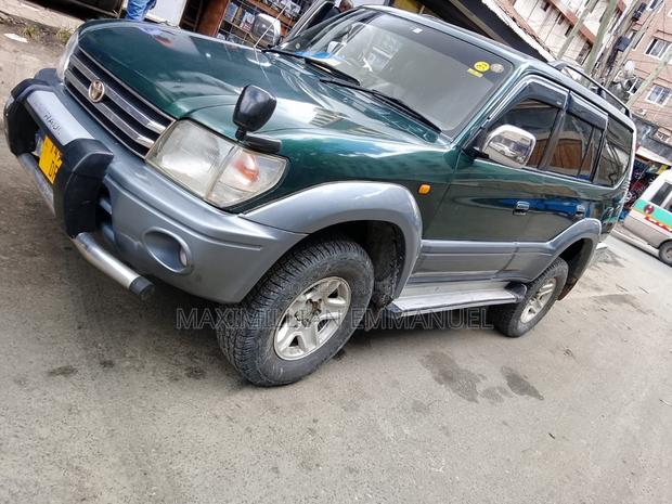 Toyota Land Cruiser Prado 2005 Green