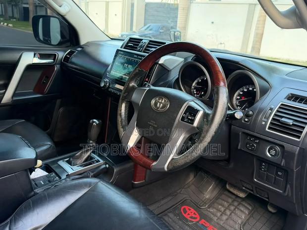 Toyota Land Cruiser Prado 2015 Black