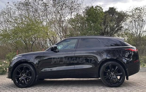 Land Rover Range Rover Velar 2021 Matt Black