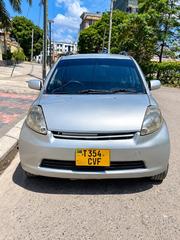 Toyota Passo 2004 Silver for sale
