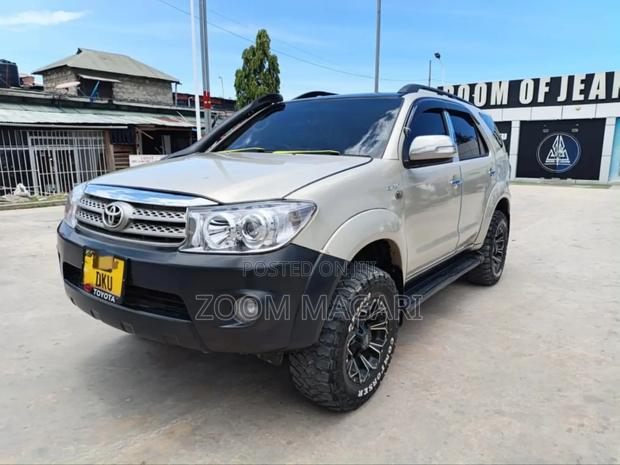 Toyota Fortuner 2017