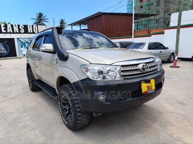 Toyota Fortuner 2017