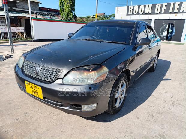 Toyota Mark II 2002 Gray