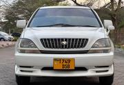 Toyota Harrier 2002 White for sale