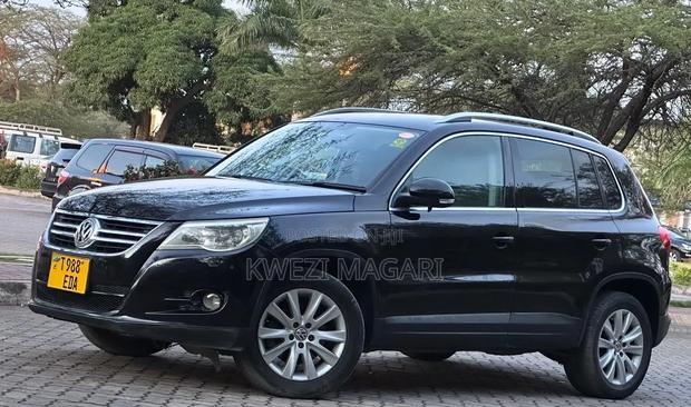 Volkswagen Tiguan 2009 Black