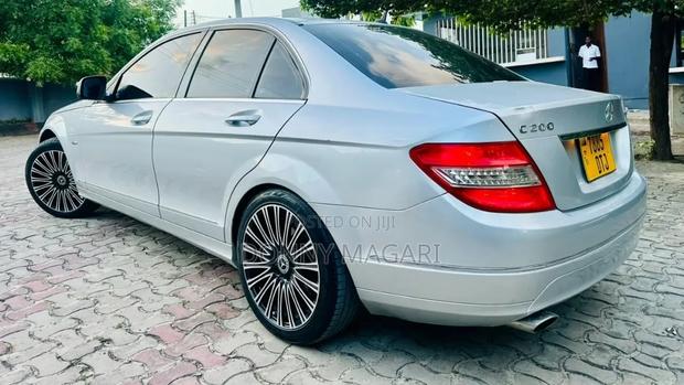 Mercedes-Benz C-Class 2007 Silver