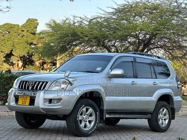 Toyota Land Cruiser Prado 2005 Silver