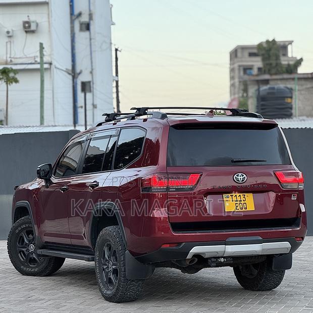 Toyota Land Cruiser 2024 Maroon