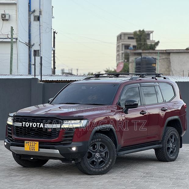 Toyota Land Cruiser 2024 Maroon