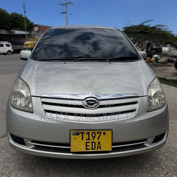 Toyota Corolla Spacio 2005 Beige