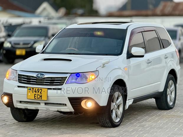 Subaru Forester 2009 White