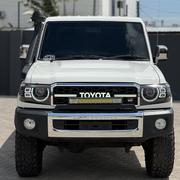 Toyota Land Cruiser 2015 White for sale