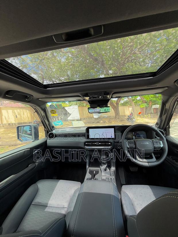 Toyota Land Cruiser Prado 2.8 2024 Black