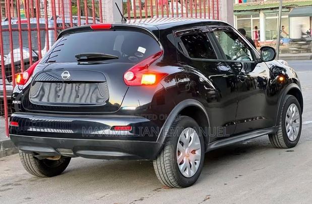 Nissan Juke 2011 Red