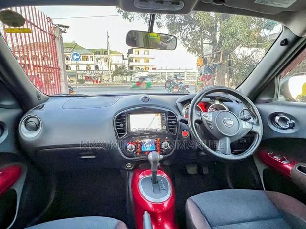 Nissan Juke 2011 Red