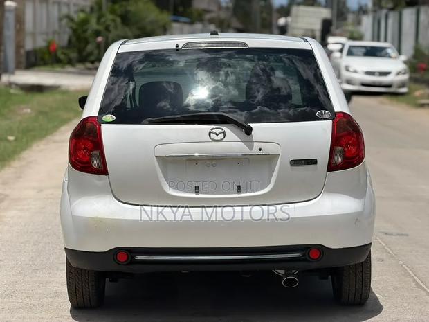 Mazda Verisa 2013 White