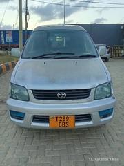 Toyota Noah 2.0 FWD (8 Seater) 2002 Silver for sale