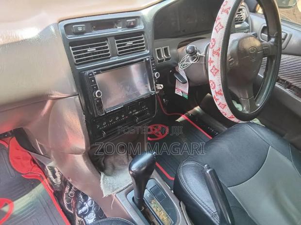Toyota Carina 1999 White