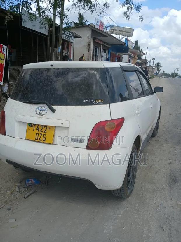 Toyota IST 2005 Pearl