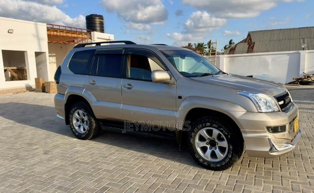 Toyota Land Cruiser Prado 2006 Silver