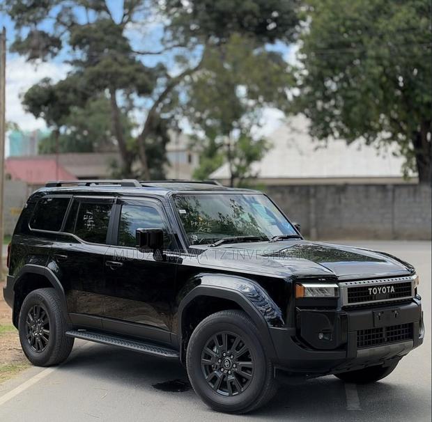 New Toyota Land Cruiser Prado 2.7 2024 Black