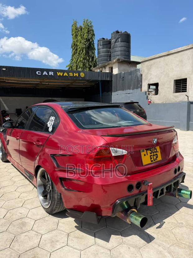 BMW 3 Series 2009 Red