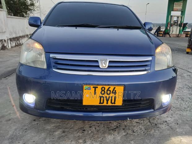 Toyota Raum 1.5 FWD 2005 Blue