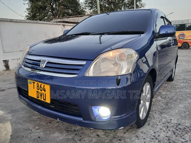Toyota Raum 1.5 FWD 2005 Blue