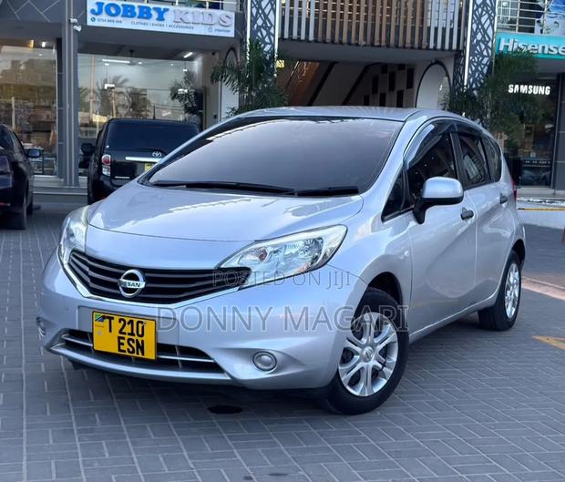 Nissan Note 2014 Silver