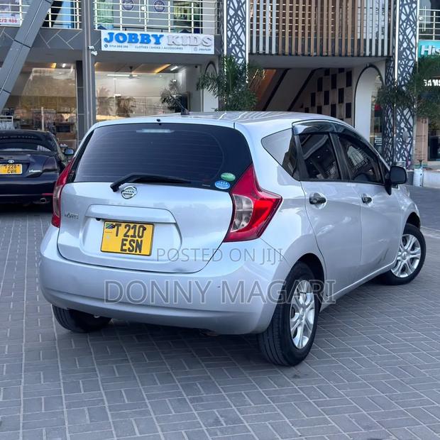 Nissan Note 2014 Silver