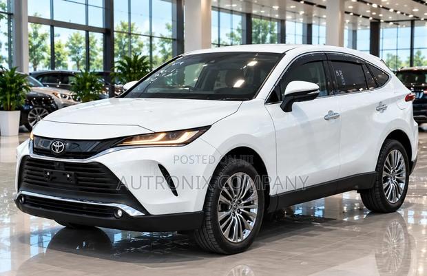 Toyota Harrier 2023 White