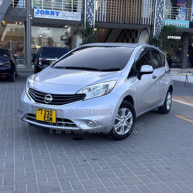 Nissan Note 2014 Silver