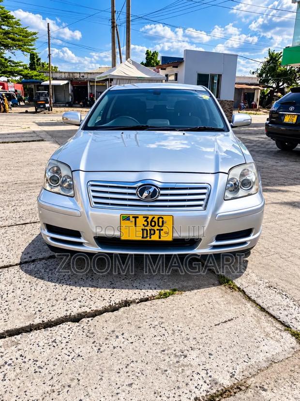 Toyota Avensis 2003 Silver