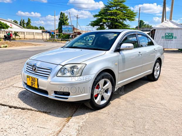 Toyota Avensis 2003 Silver