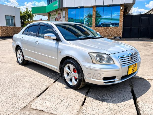 Toyota Avensis 2003 Silver