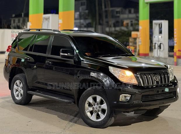 Toyota Land Cruiser Prado 2010 Black