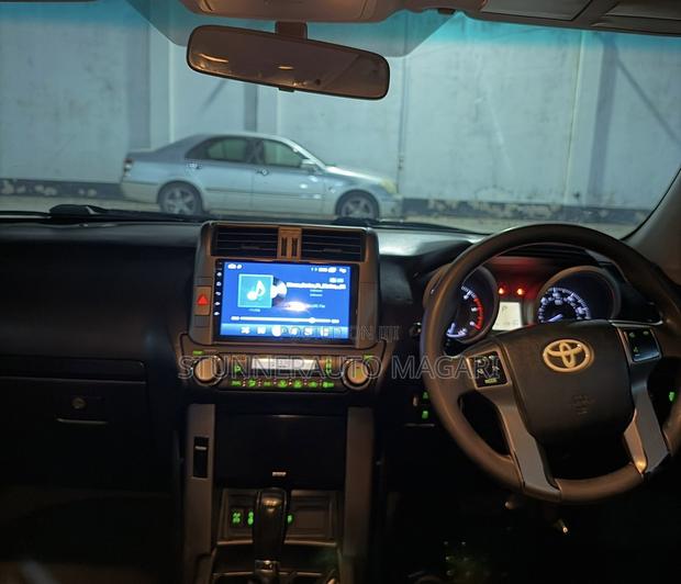 Toyota Land Cruiser Prado 2010 Black