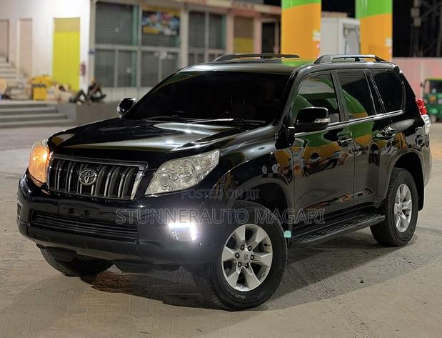 Toyota Land Cruiser Prado 2010 Black