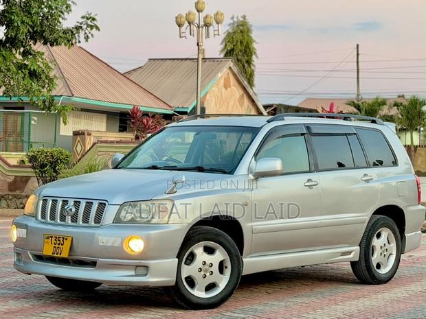 Toyota Kluger 2006 Silver