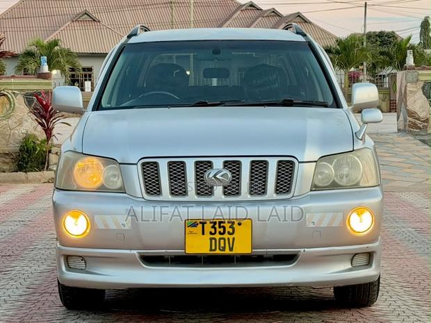 Toyota Kluger 2006 Silver