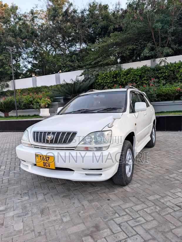 Toyota Harrier 2003 White