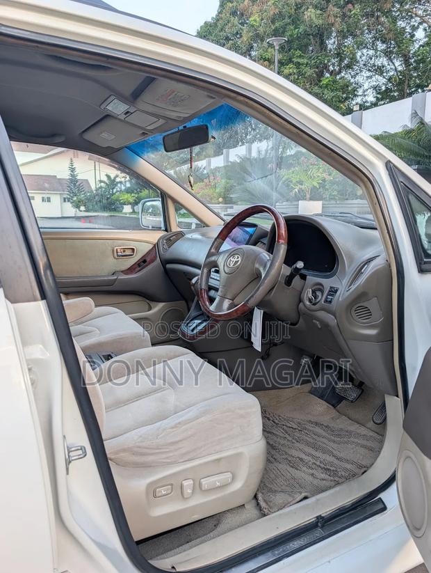Toyota Harrier 2003 White