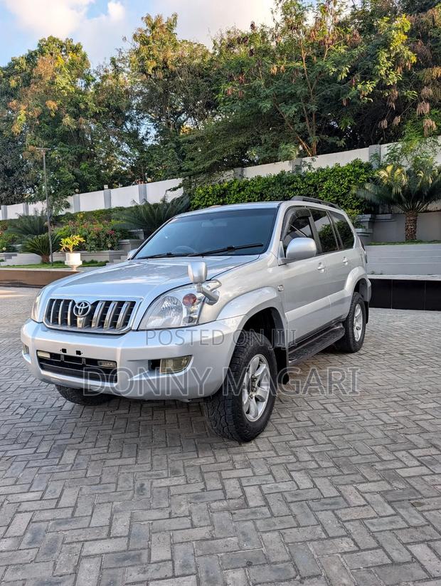 Toyota Land Cruiser Prado 2006 Silver
