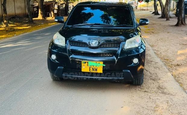 Toyota IST 2012 Black