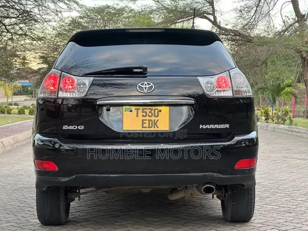 Toyota Harrier 2006 Black