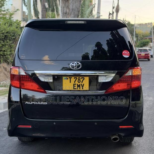 Toyota Alphard 2.4 Petrol AWD 2009 Black